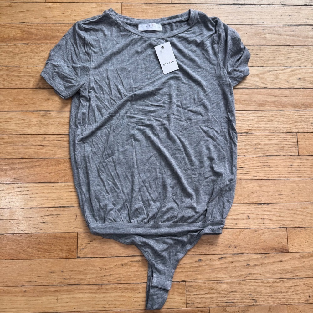 Elodie Womens Gray Short Sleeve Thong Bodysuit Crew Neck‎ Size XS NWT
